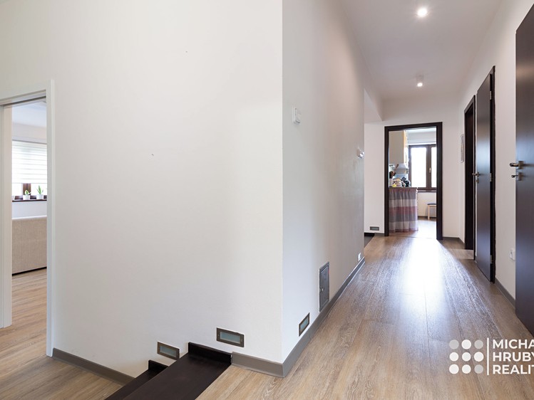 Prodej domu, 122 m² (34 z 48)