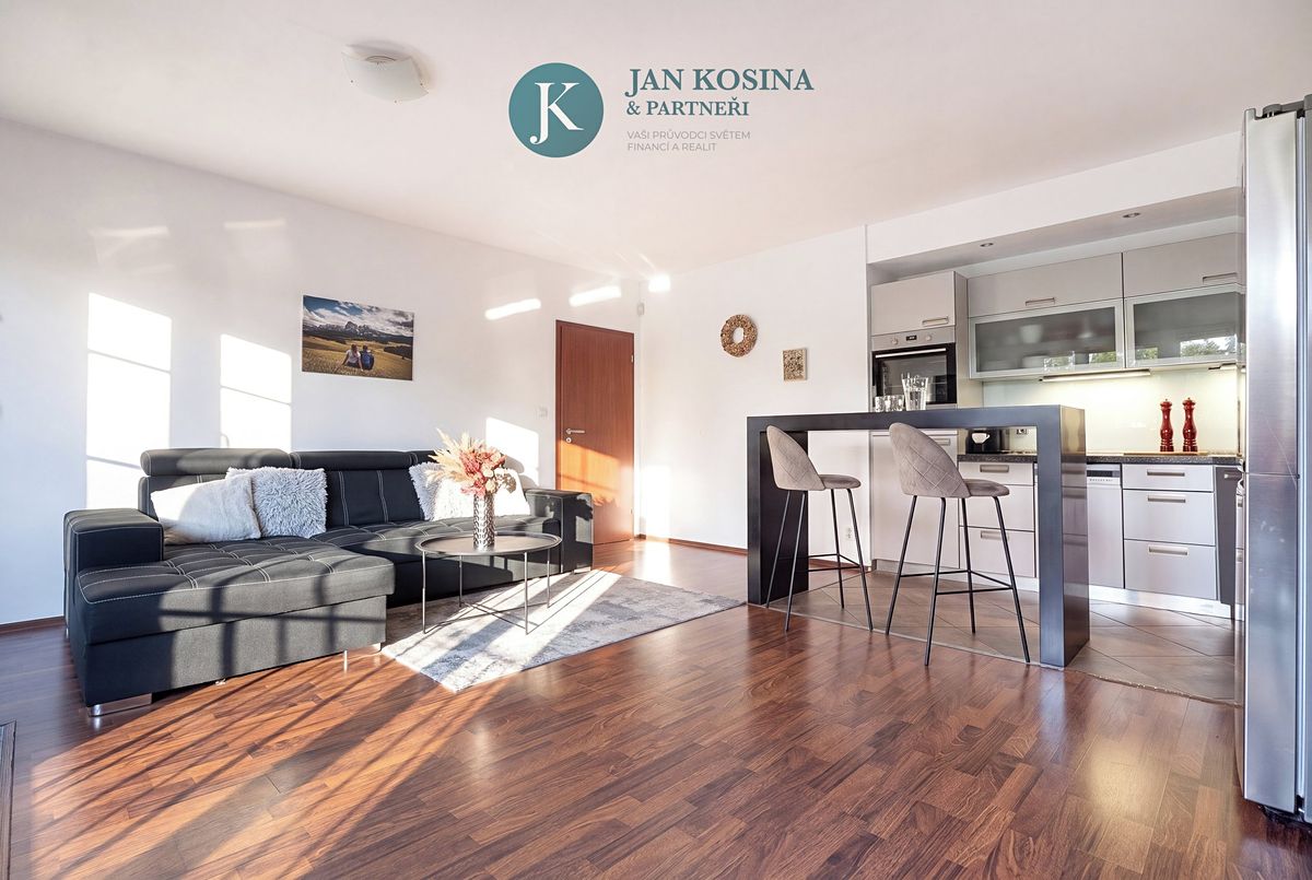 Prodej bytu 2+kk 61 m², Praha – fotka 1 z 3