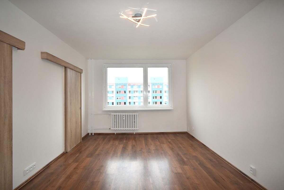 Pronájem bytu 1+kk 30 m² – fotografie 4