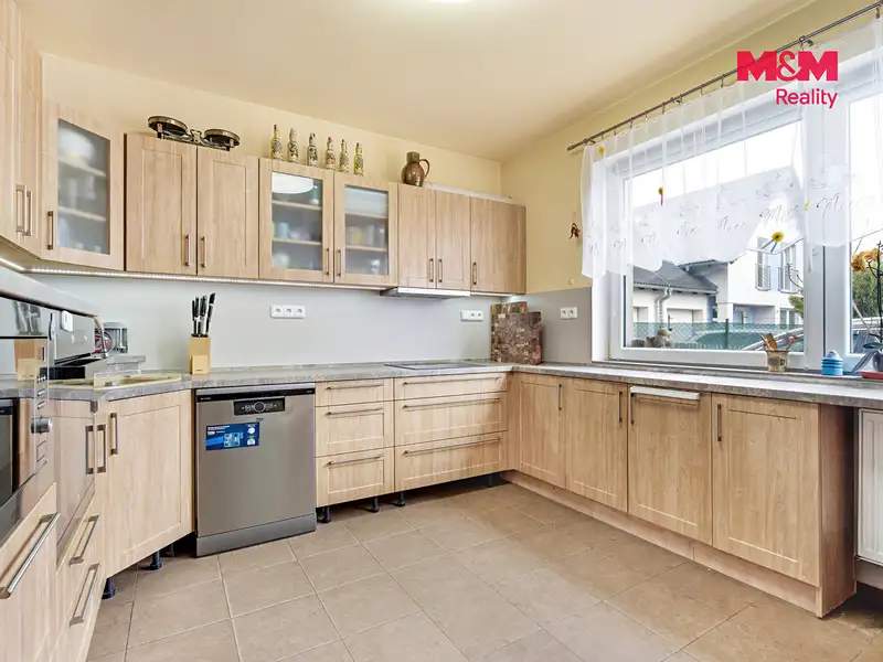 Prodej rodinného domu 124 m², pozemek 341 m², Býkev – náhled fotky 2