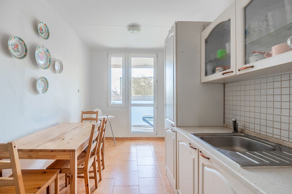 Prodej bytu 3+1 71 m², Praha – fotka 1 z 3
