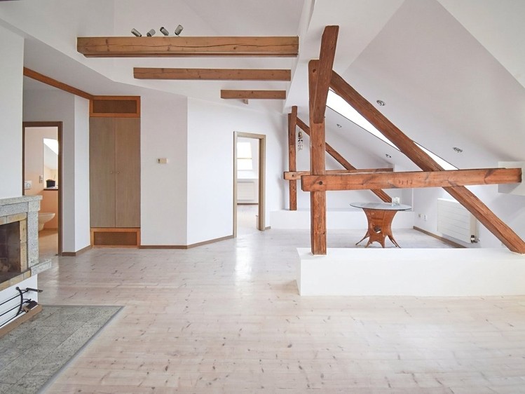 Квартира atypical на продаж, 68 м² (1 з 17)