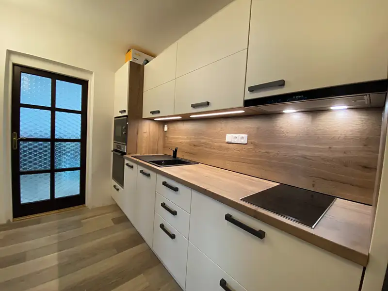 Pronájem bytu 2+1 55 m², Olomouc – náhled fotky 2