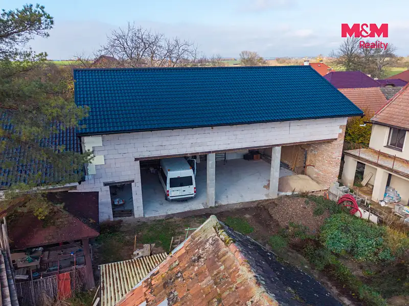 Prodej rodinného domu 290 m², pozemek 1079 m², Smržov – náhled fotky 2