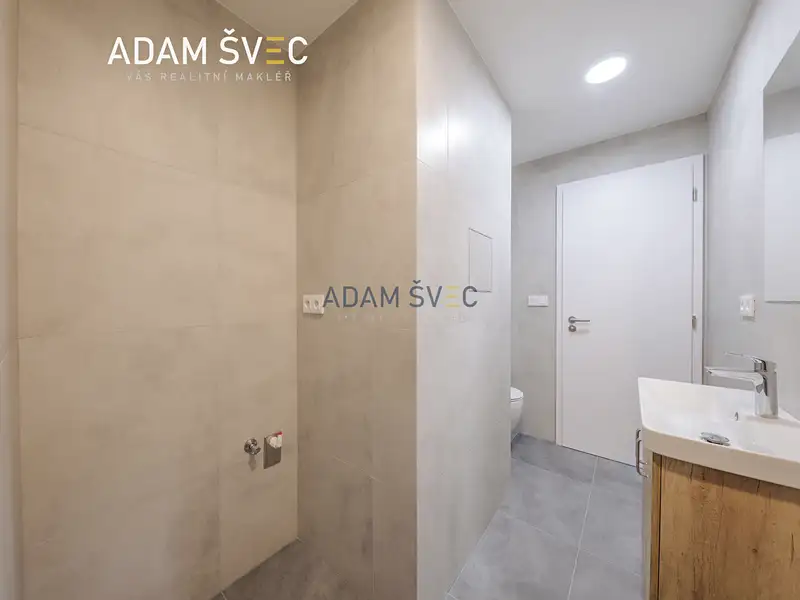 Pronájem bytu 4+kk 121 m², Olomouc – náhled fotky 3