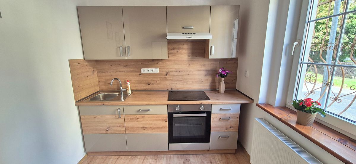 Pronájem bytu 3+1 76 m², Nejdek – fotka 1 z 3