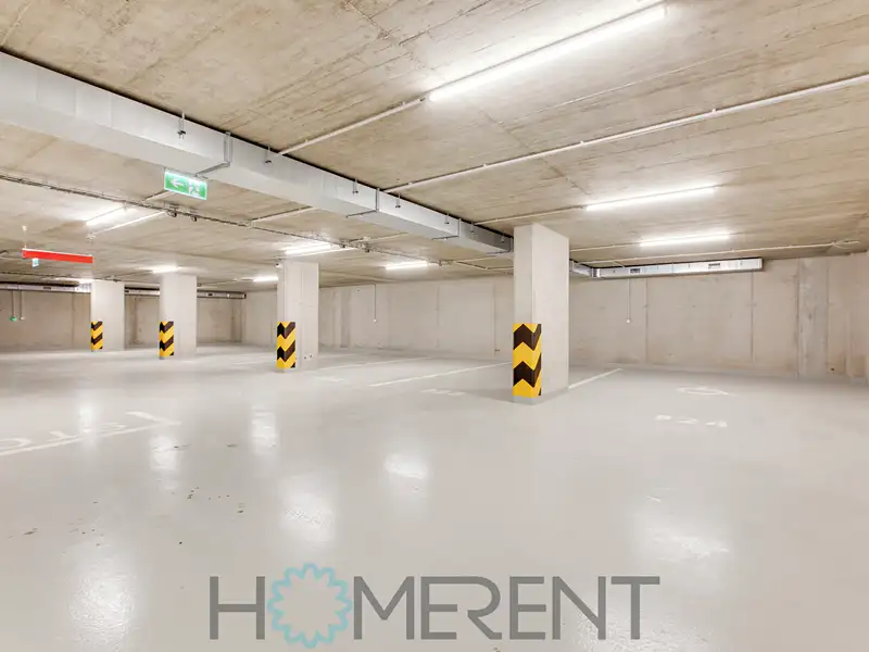 Pronájem garážového stání 15 m², Praha – náhled fotky 1