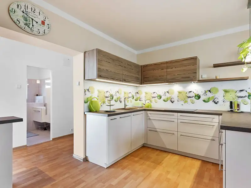 Prodej vícegeneračního domu 250 m², pozemek 542 m², Beroun – náhled fotky 3