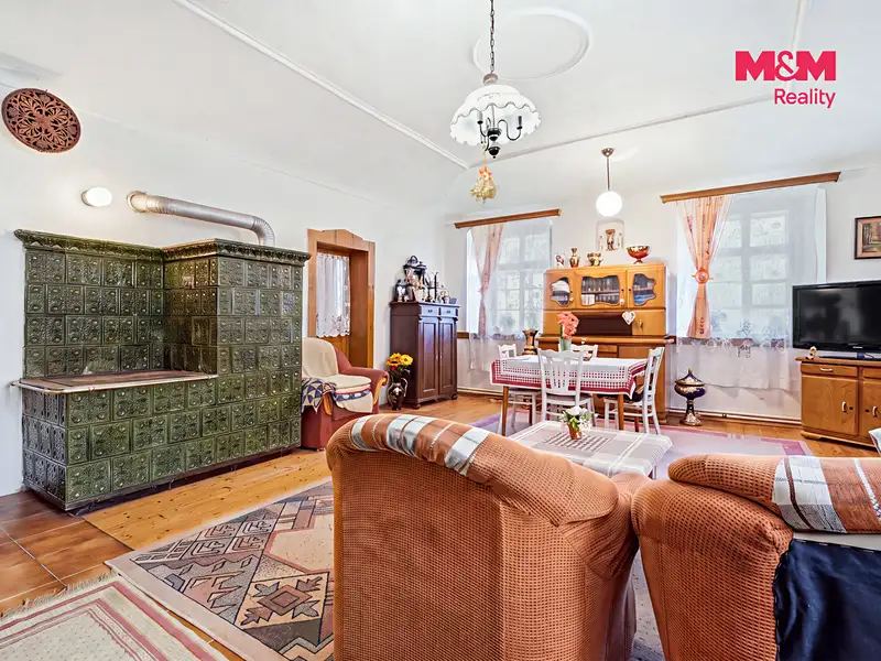 Prodej rodinného domu 347 m², pozemek 1092 m², Lovečkovice – náhled fotky 2