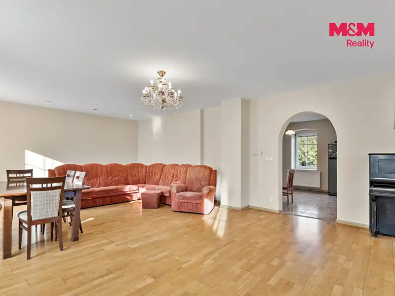 Prodej rodinného domu 450 m², pozemek 692 m², Frýdlant – náhled fotky 3
