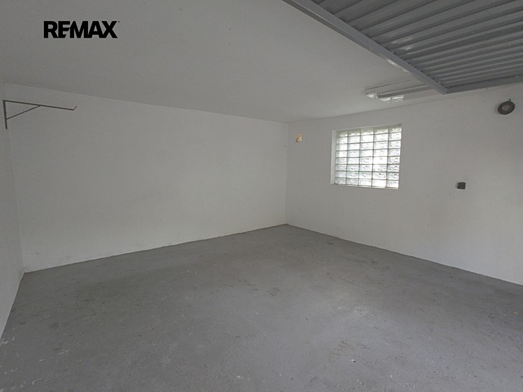 Prodej nemovitosti, 27 m² (3 z 10)