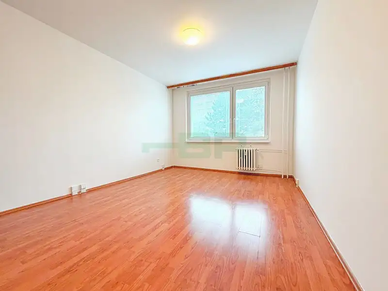 Pronájem bytu 1+kk 29 m², Praha – náhled fotky 1
