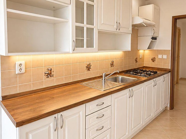 Квартира 3+1 в оренду, 81 м² (1 з 6)