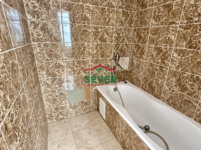 Prodej bytu 2+1 63 m², Krupka – náhled fotky 3