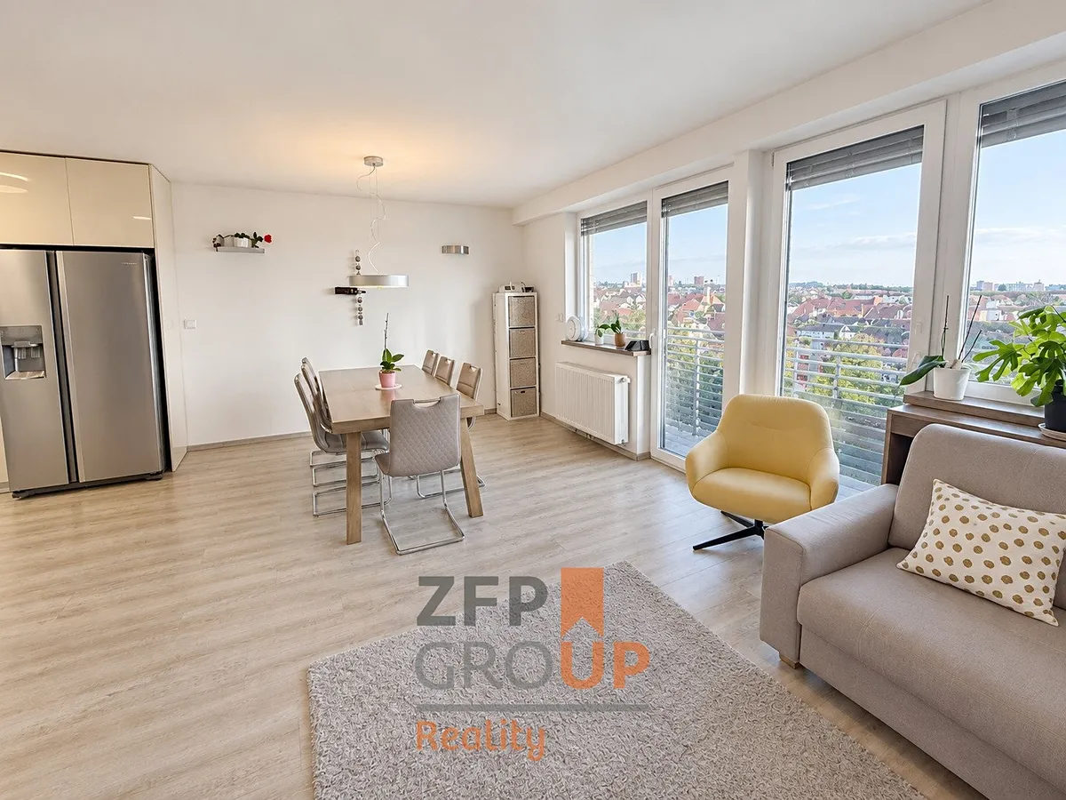 Pronájem bytu 4+kk 104 m²