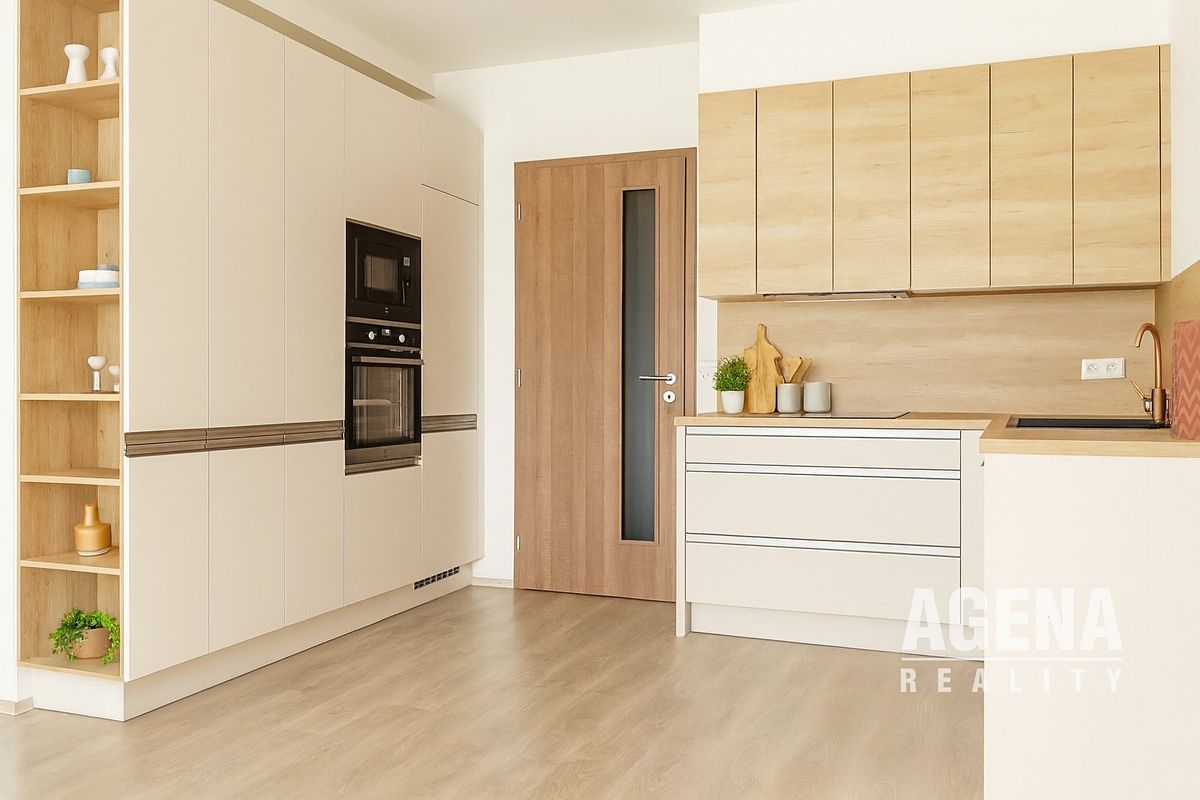 Pronájem bytu 1+kk 44 m², Beroun – fotka 1 z 3