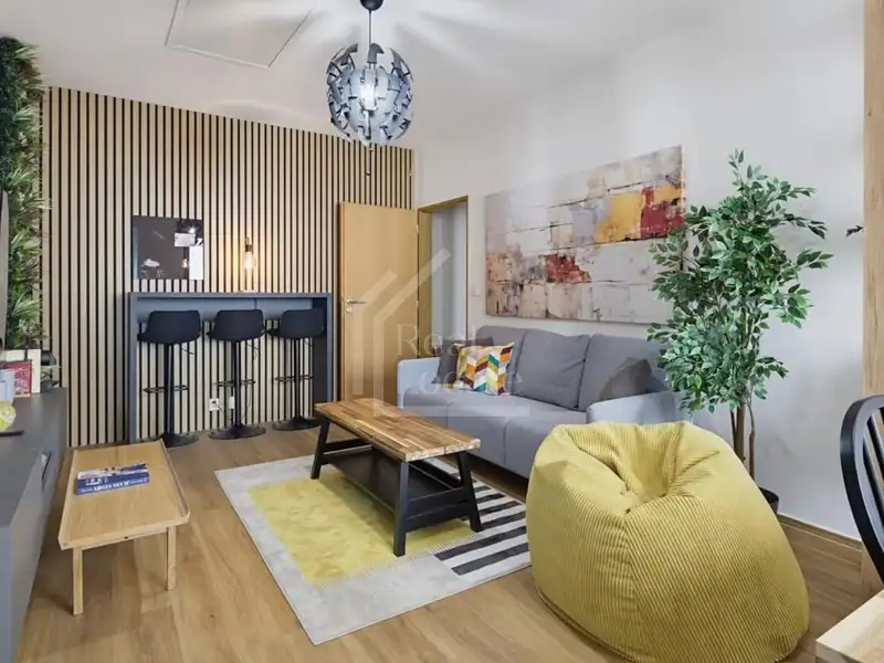 Pronájem bytu pokoje 20 m², Praha – náhled fotky 1