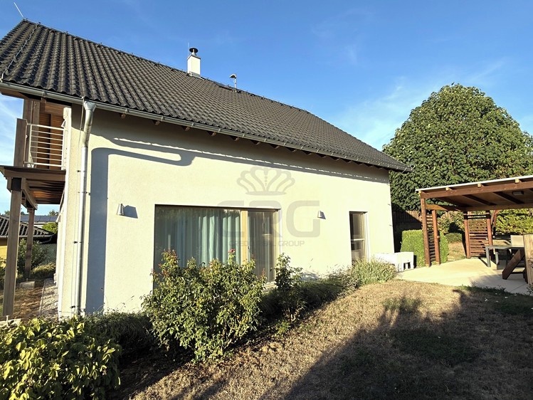 Prodej domu, 158 m² (88 z 100)