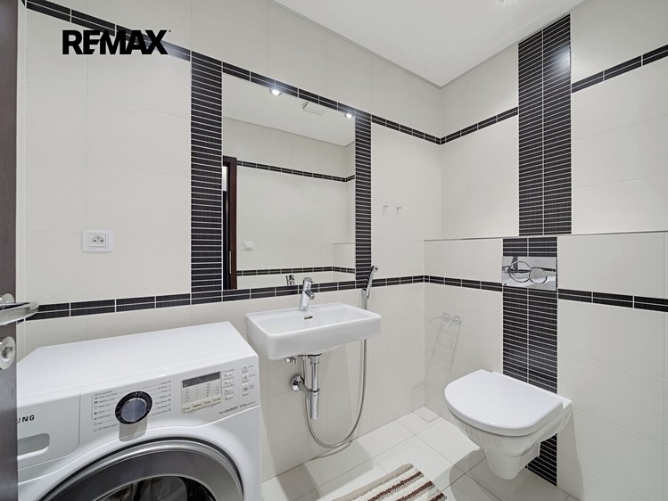 Prodej bytu 4+kk, 171 m² (14 z 45)