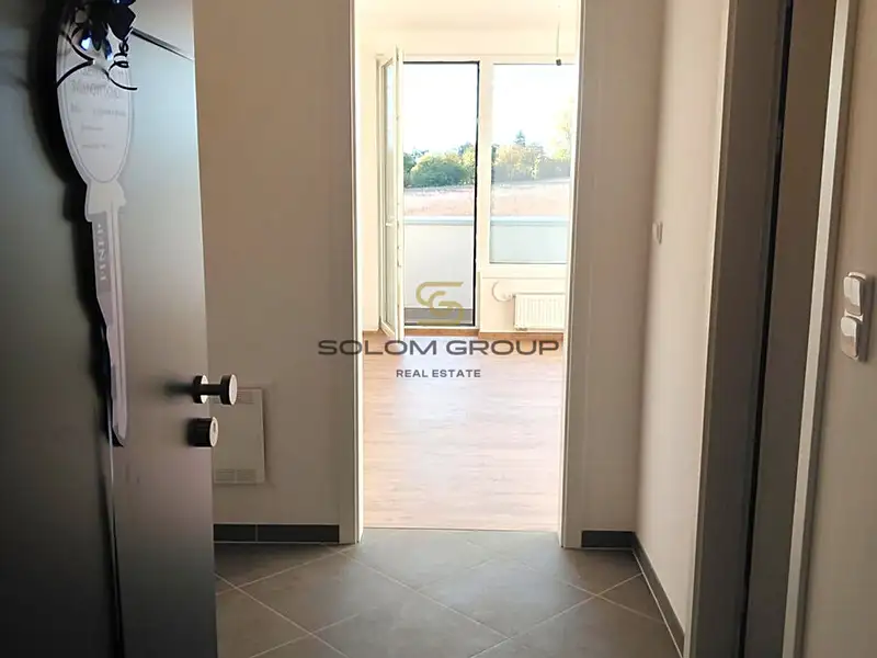Prodej bytu 1+kk 29 m², Praha – náhled fotky 2
