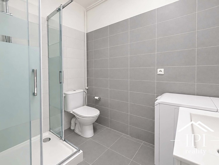 Pronájem bytu 2+kk, 53 m² (12 z 14)