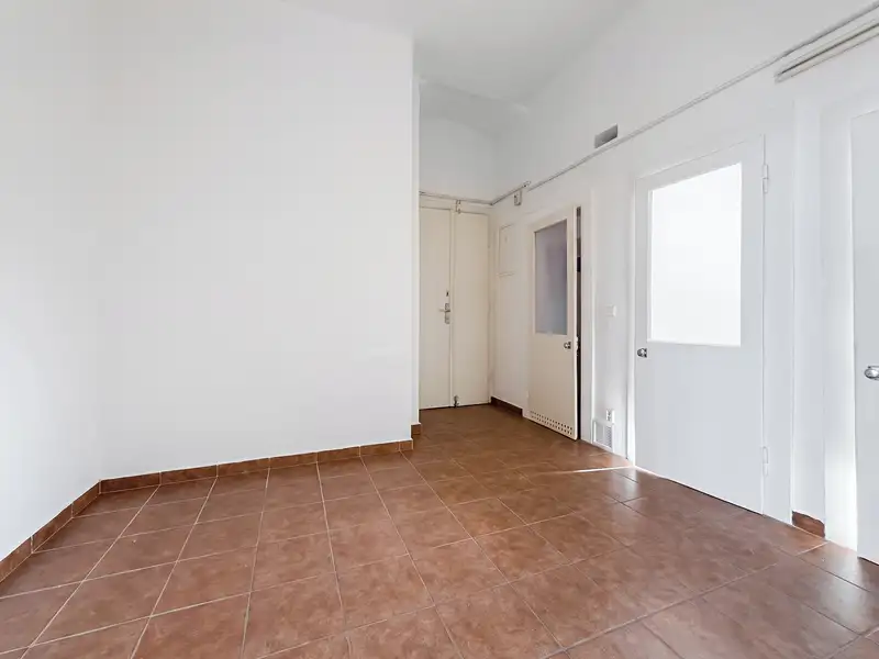 Prodej bytu 1+1 58 m², Praha – náhled fotky 3