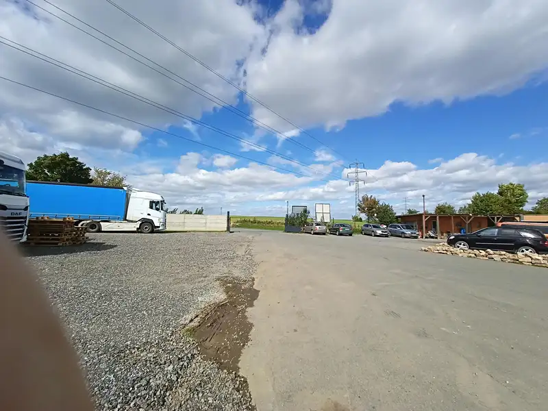 Pronájem komerčního pozemku 200 m², Třebotov – náhled fotky 3