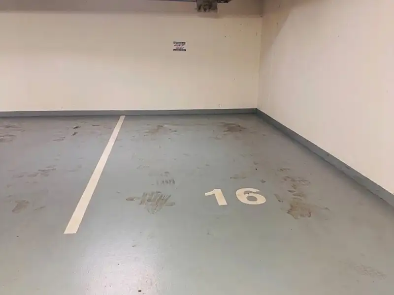 Pronájem garáže 14 m², Praha – náhled fotky 2