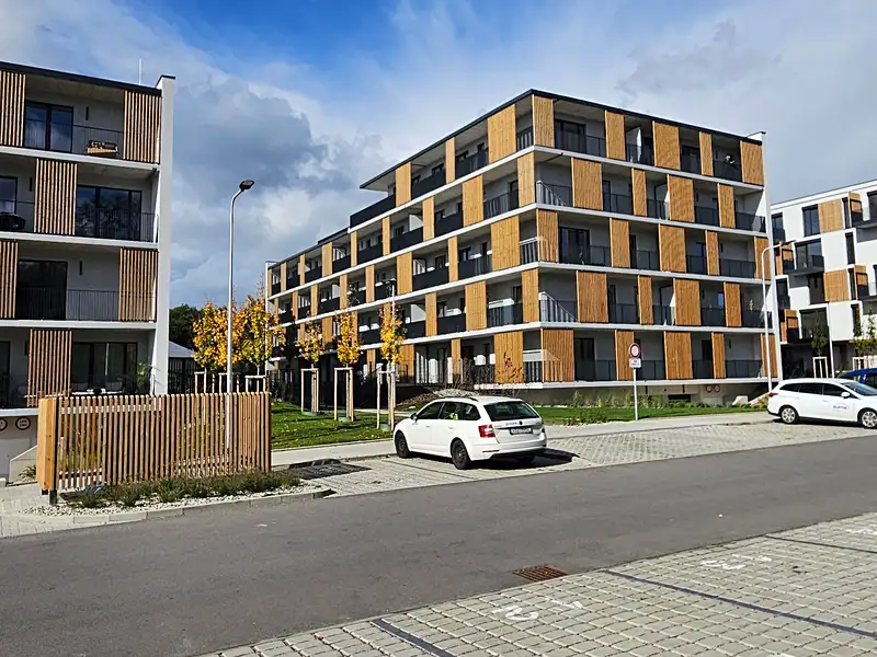 Pronájem bytu 2+kk 52 m², Kladno – náhled fotky 1