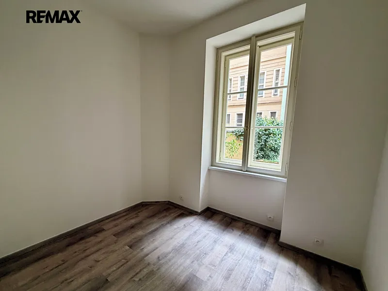 Prodej bytu 1+kk v osobním vlastnictví 15 m², Praha 3 - Žižkov