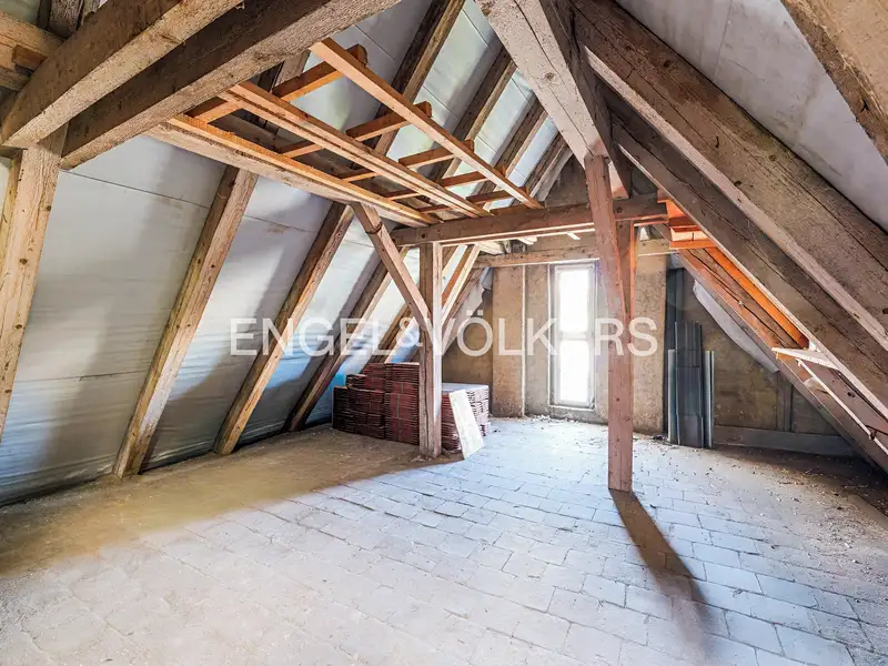 Prodej půdního prostoru 110 m², Praha – náhled fotky 1