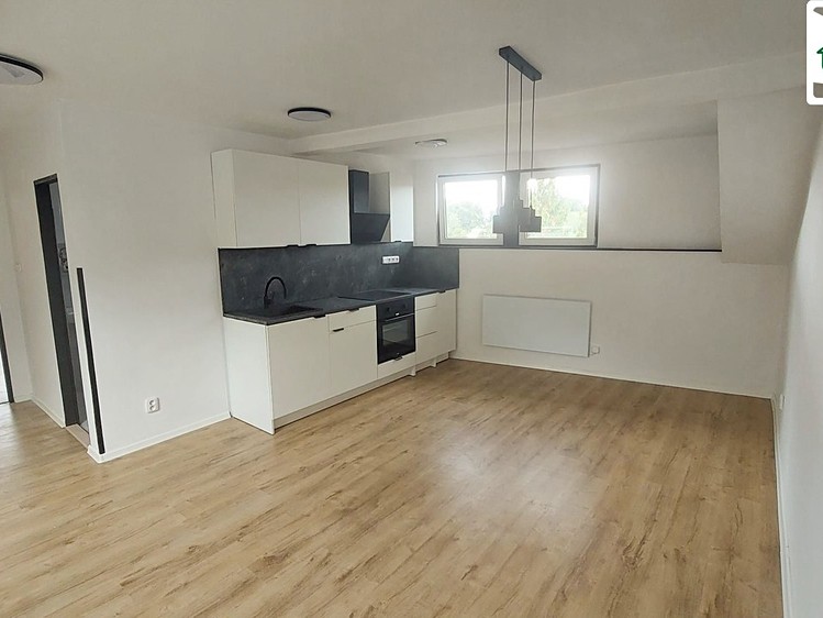 Wohnung 2+kk zur Miete, 65 m² (1 von 12)
