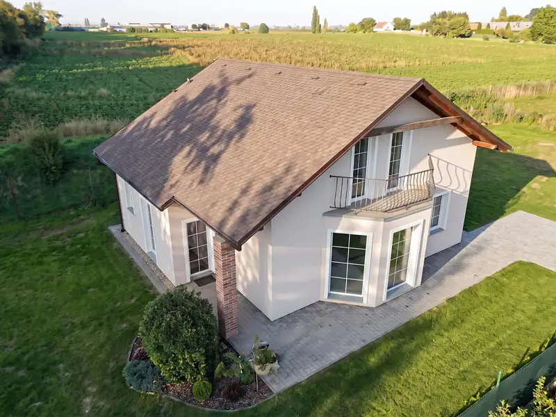 Prodej rodinného domu 130 m², pozemek 910 m², Lochenice – náhled fotky 1