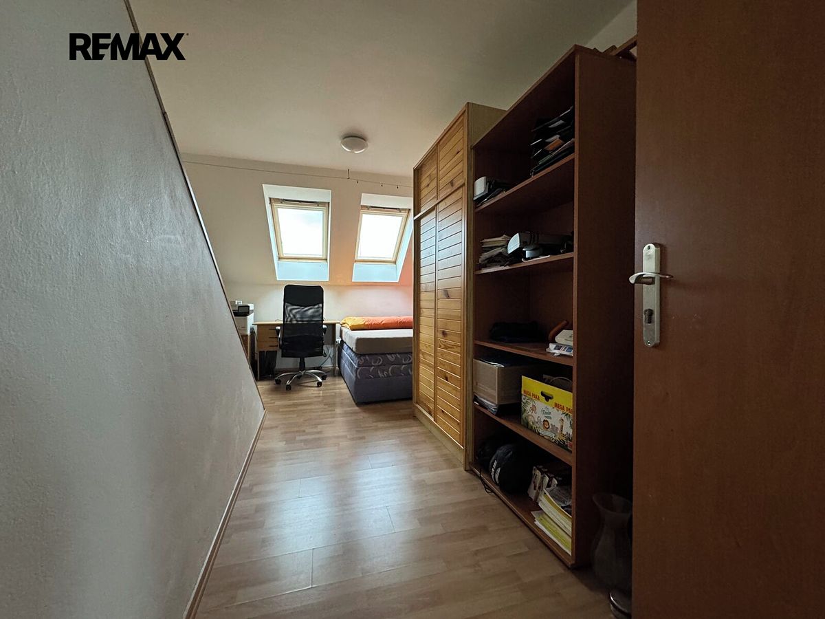 Pronájem bytu 2+1 65 m² – fotografie 4