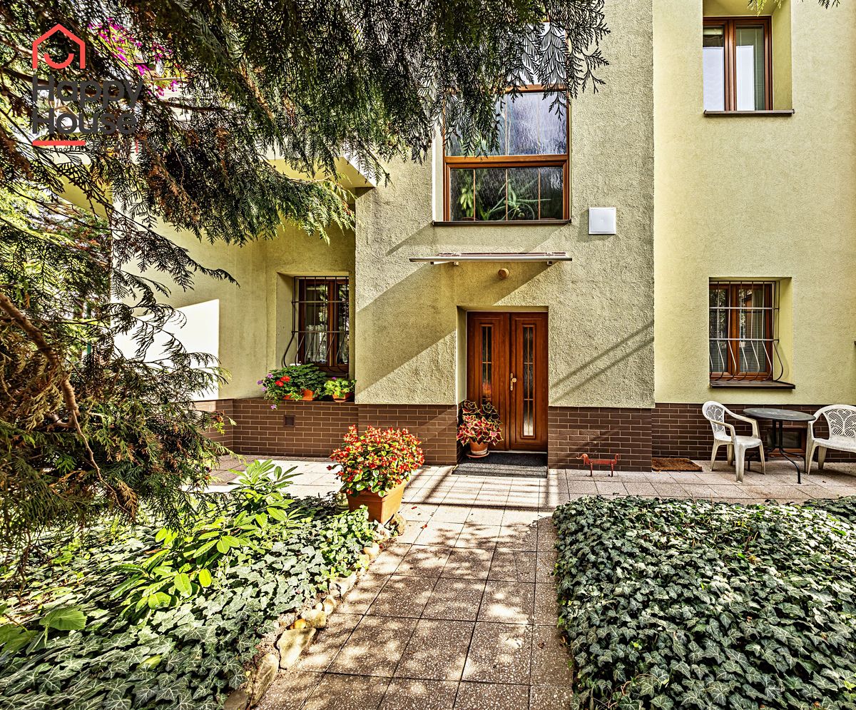 Pronájem bytu 1+kk 28 m² – fotografie 3