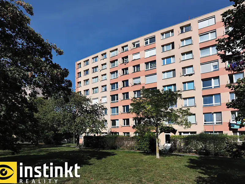 Pronájem bytu 1+1 30 m², Praha – náhled fotky 1
