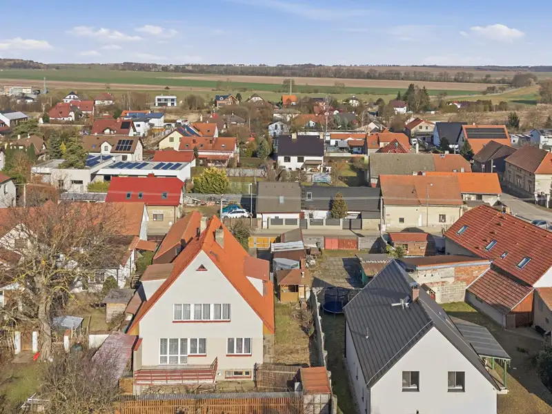 Prodej vícegeneračního domu 258 m², pozemek 759 m², Úhonice – náhled fotky 3