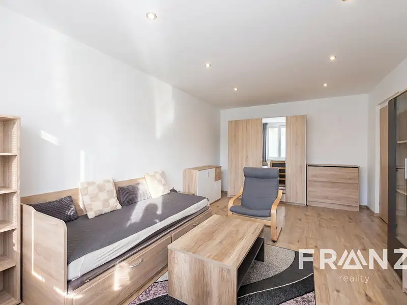 Pronájem bytu 1+1 38 m², Ostrava – náhled fotky 1
