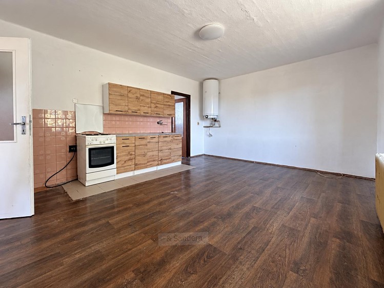 Pronájem bytu 2+1, 76 m² (2 z 7)