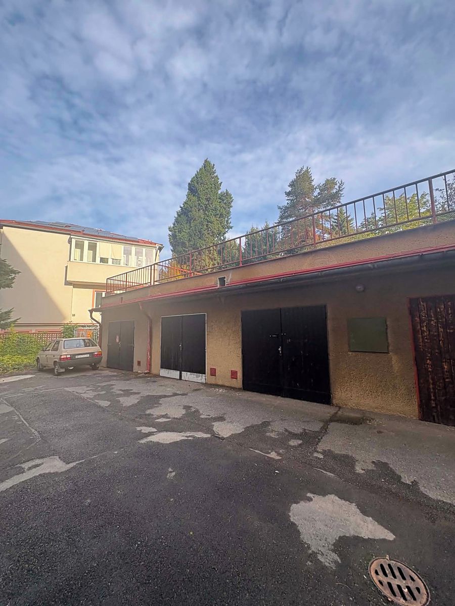 Prodej garáže 26 m² – fotografie 3
