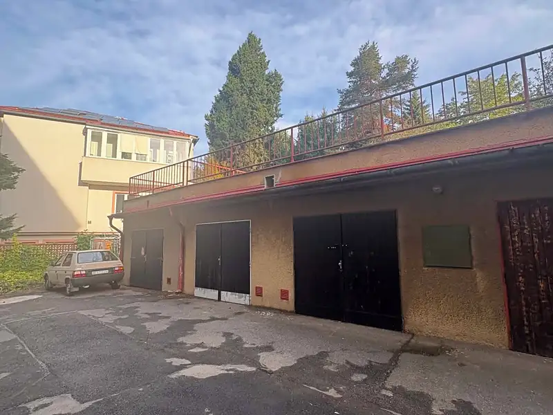 Prodej garáže 26 m², Praha – náhled fotky 3