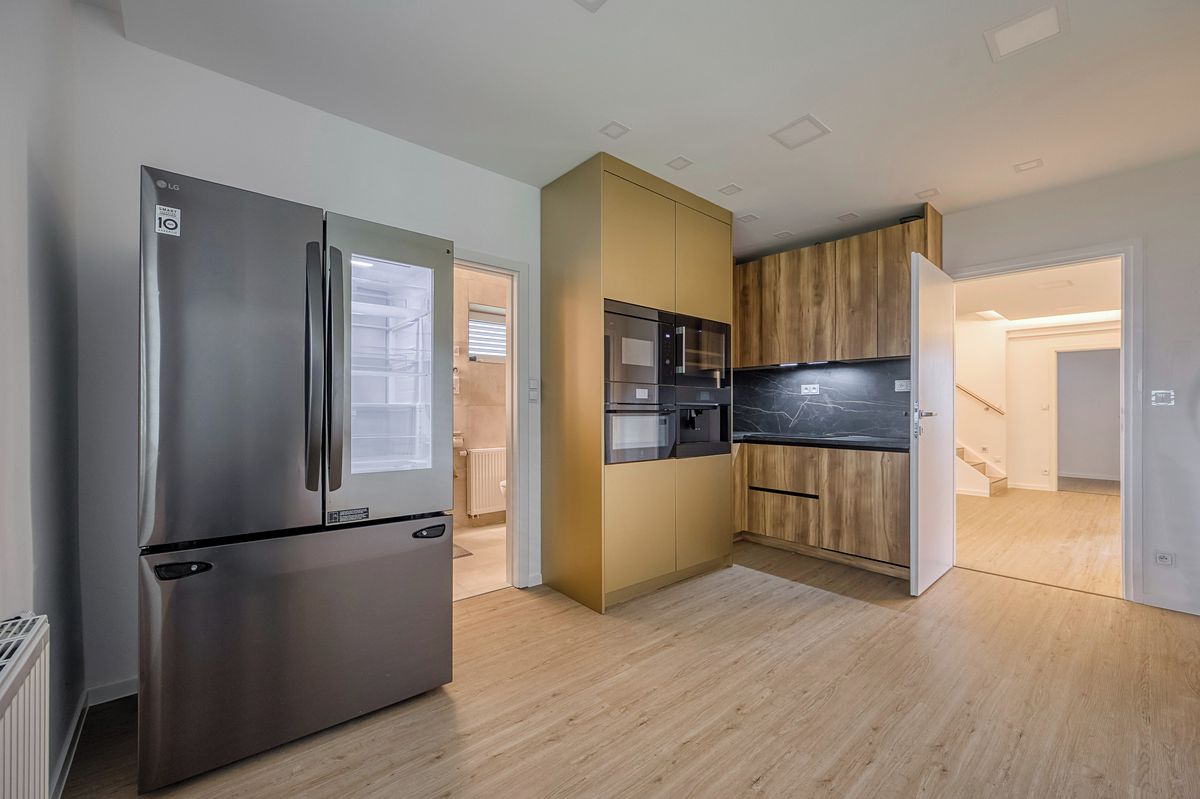 Pronájem rodinného domu 199 m², pozemek 999 m² – fotografie 4