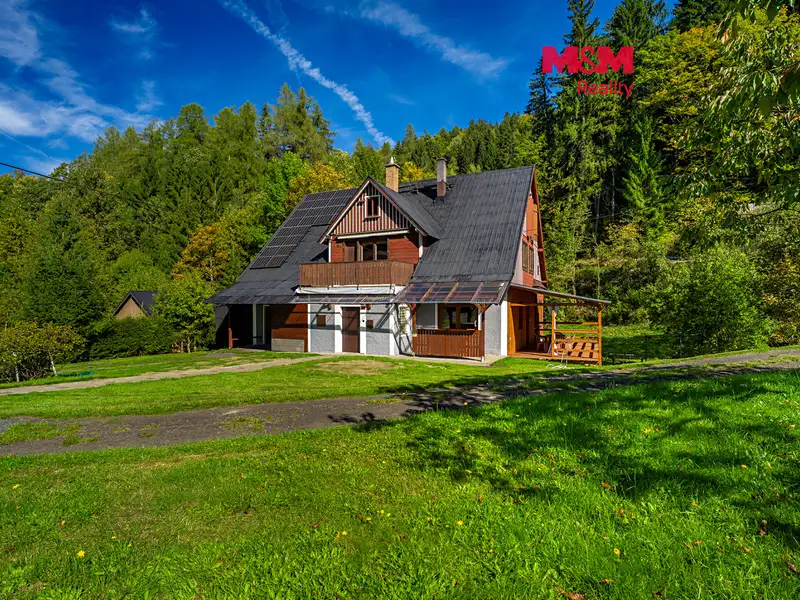 Prodej rodinného domu 430 m², pozemek 5272 m², Desná – náhled fotky 1