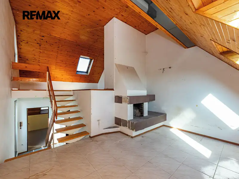 Prodej rodinného domu 229 m², pozemek 311 m², Praha – náhled fotky 3