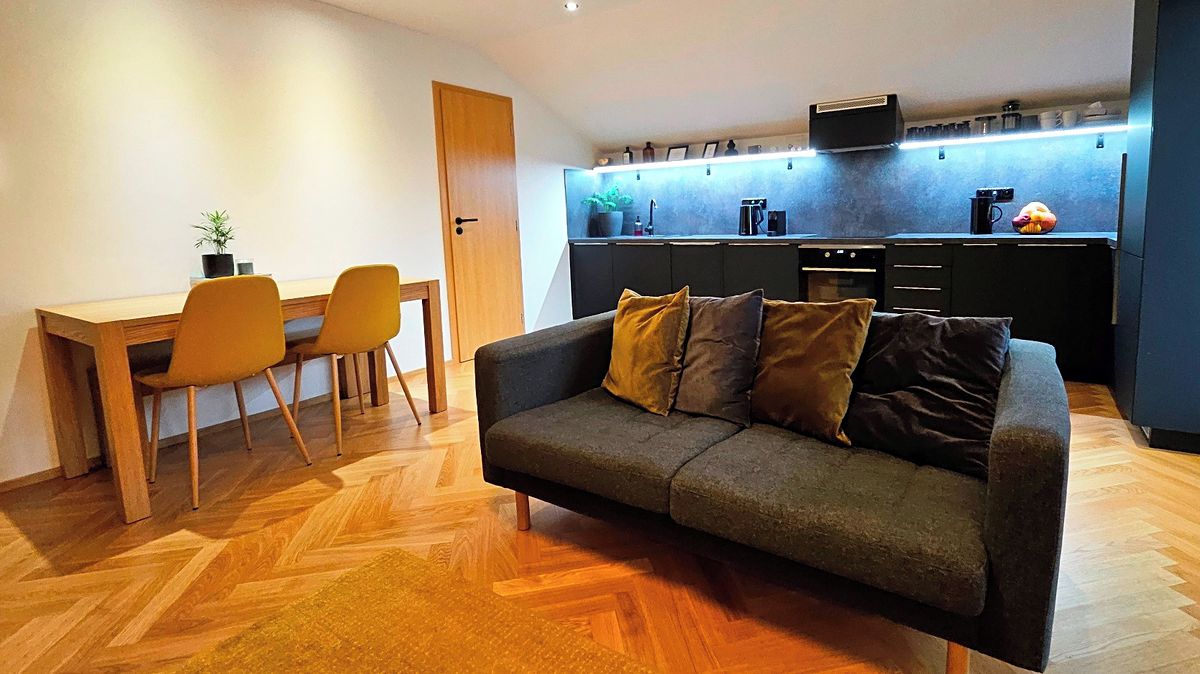 Pronájem bytu 2+kk 52 m² – fotografie 2