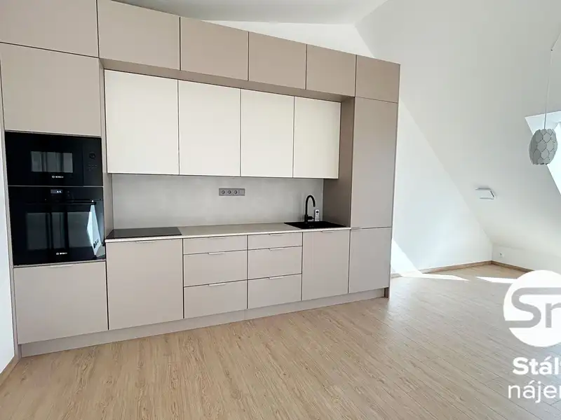 Pronájem bytu 2+kk 85 m², Hostivice – náhled fotky 2