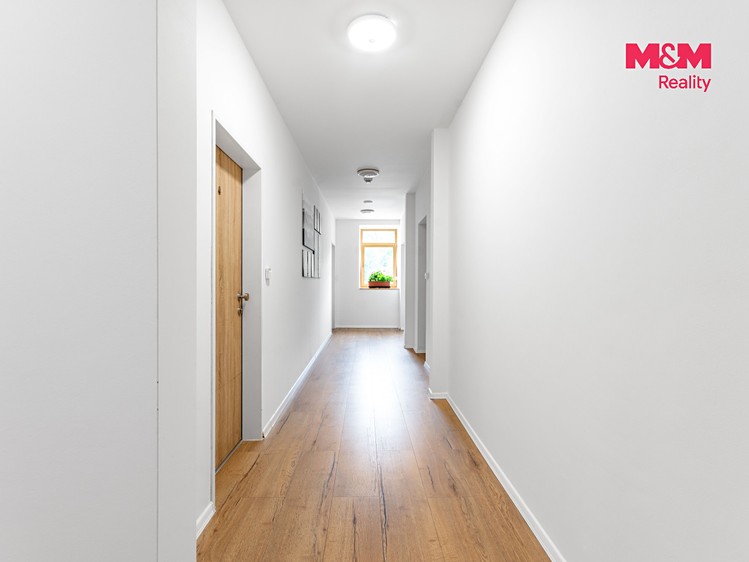 Комерційне приміщення на продаж, 712 м² (11 з 27)
