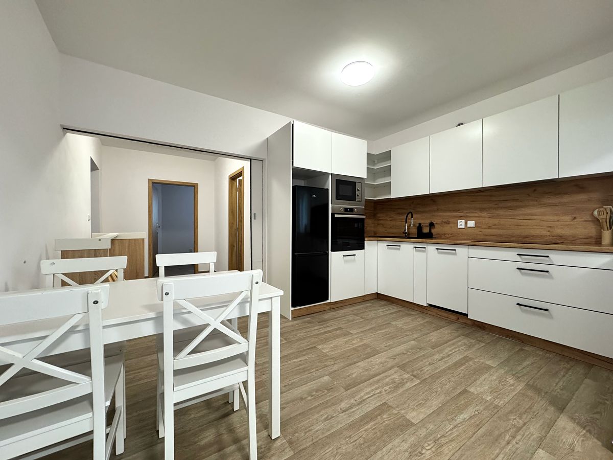 Pronájem bytu 2+1 55 m², Ostrava – fotka 1 z 3