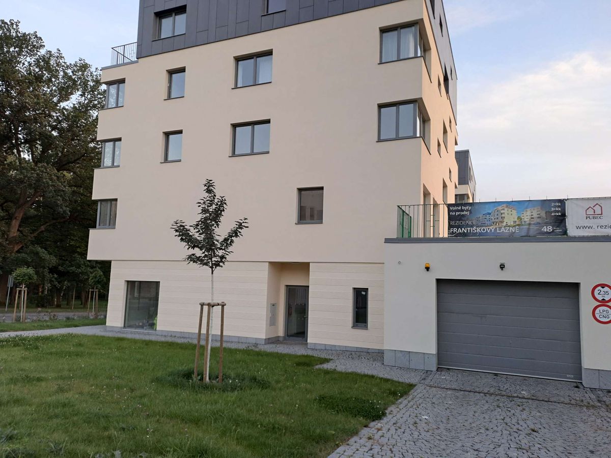 Pronájem bytu 2+kk 50 m², Františkovy Lázně – fotka 1 z 3