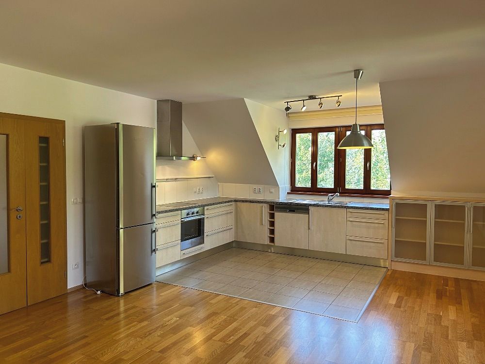 Pronájem bytu 2+kk 60 m² – fotografie 2